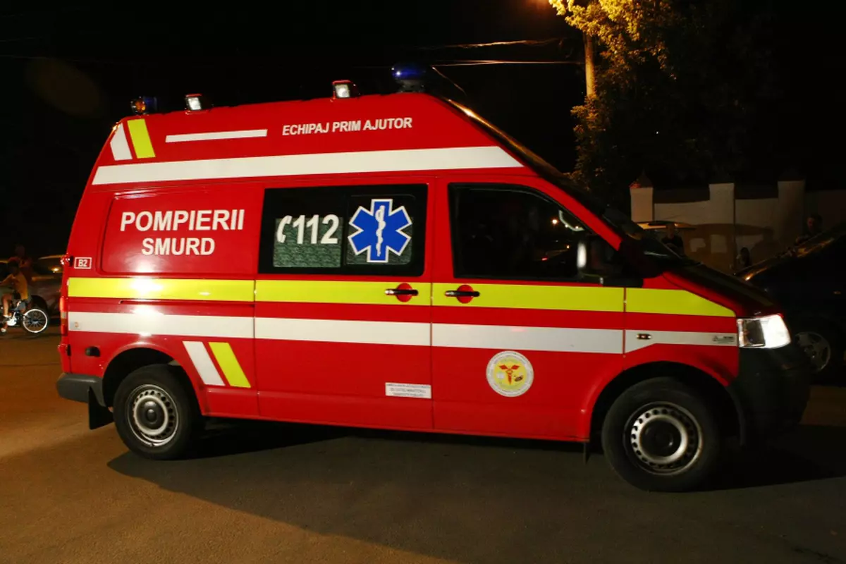 Mai mulți copii au ajuns la spital după ce li s-a făcut brusc rău. Intervenție de urgență