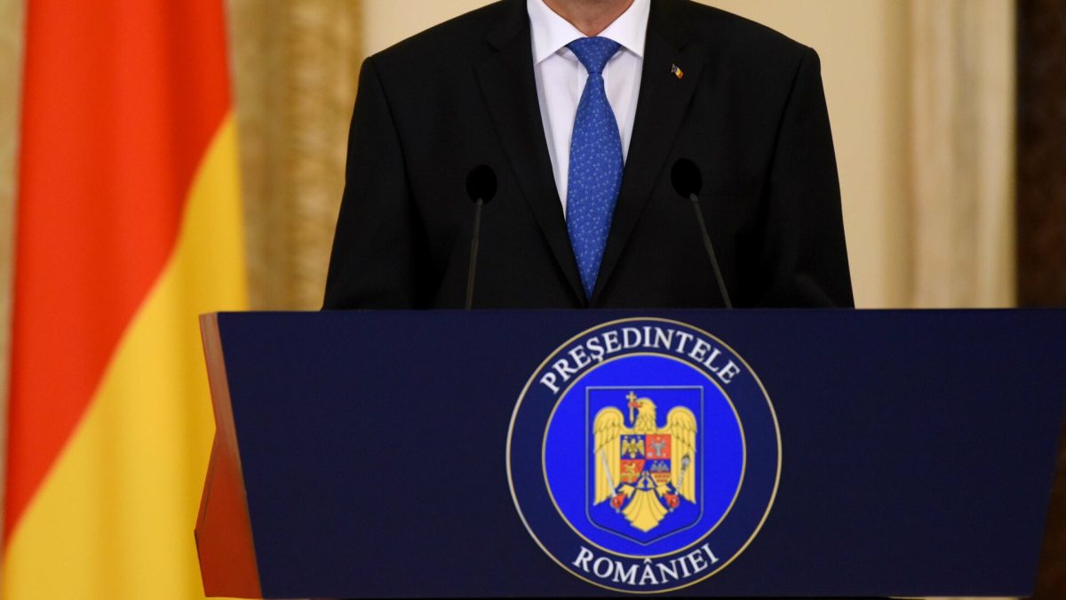 Sondaj AtlasIntel alegeri prezidențiale 2024. George Simion și Elena Lasconi ar fi umăr la umăr