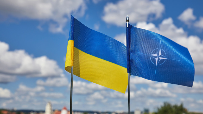 Ucraina solicită intrarea în NATO cât mai repede posibil. Zelenski ar fi dispus să renunțe temporar la teritoriile pierdute