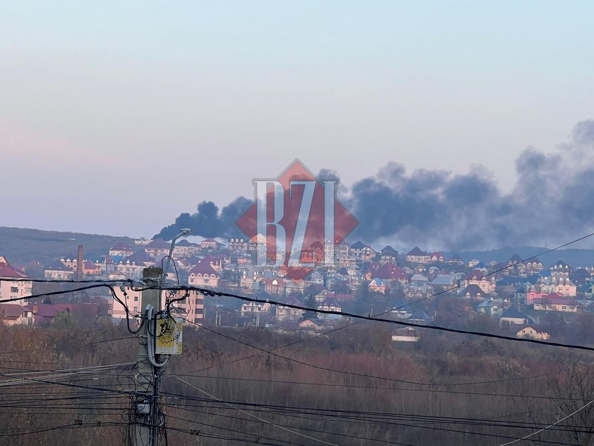 Jale la Zanea! Țiganii au dat din nou foc la deșeuri. Fumul gros se vede de la câțiva kilometri