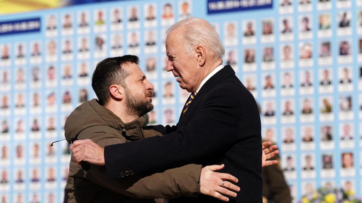 În timp ce Zelenski îi acuza pe americani că nu livrează banii promiși, SUA anunţă un nou ajutor militar de milioane de dolari