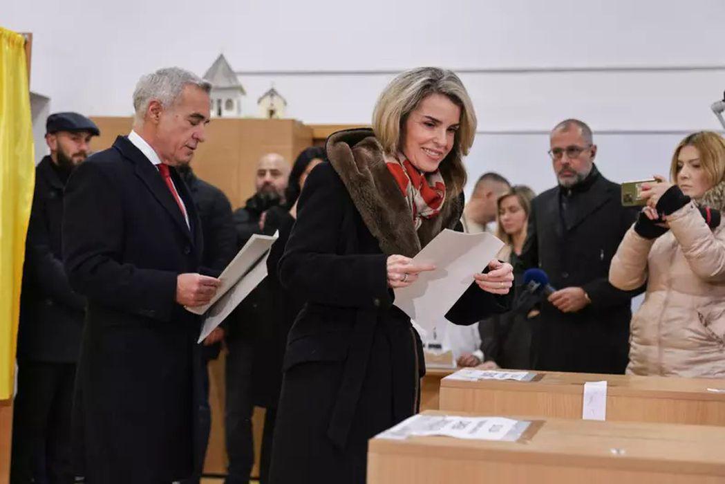 Cristela Georgescu îi ia locul lui Călin Georgescu? „Dacă va fi cazul, o să vă spun!”