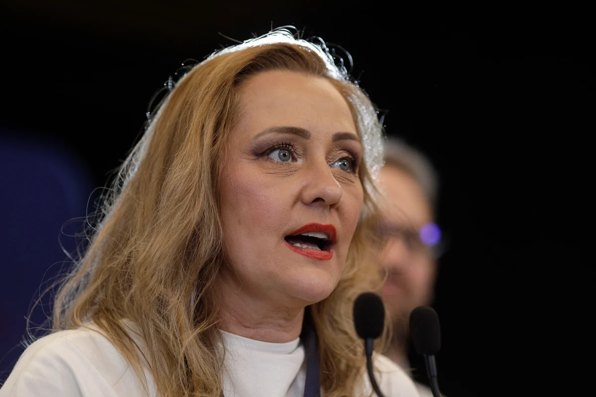 Elena Lasconi anunță că nu îi mai răspunde nimeni la telefon. Motivul pentru care USR lipsește de la masa negocierilor