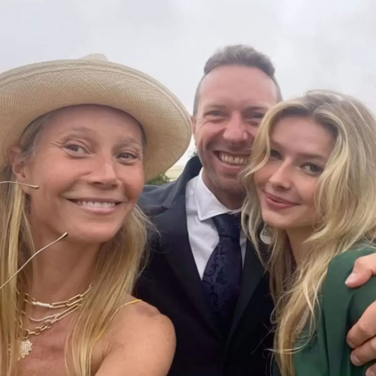 Moment stânjenitor într-o seară de gală! Ce a putut să facă fiica lui Gwyneth Paltrow și a solistului Coldplay, Chris Martin