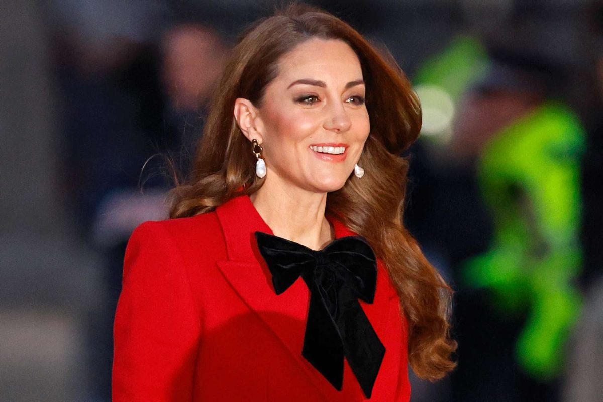 Kate Middleton strălucește la slujba tradițională de Crăciun. Imagini fabuloase