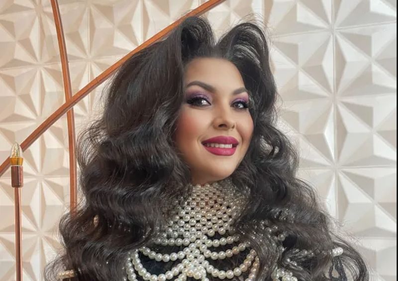 Medana Oprea a făcut senzație la Bukarest Fashion Week! Soția lui Alin Oprea, ca o regină pe podium! – FOTO