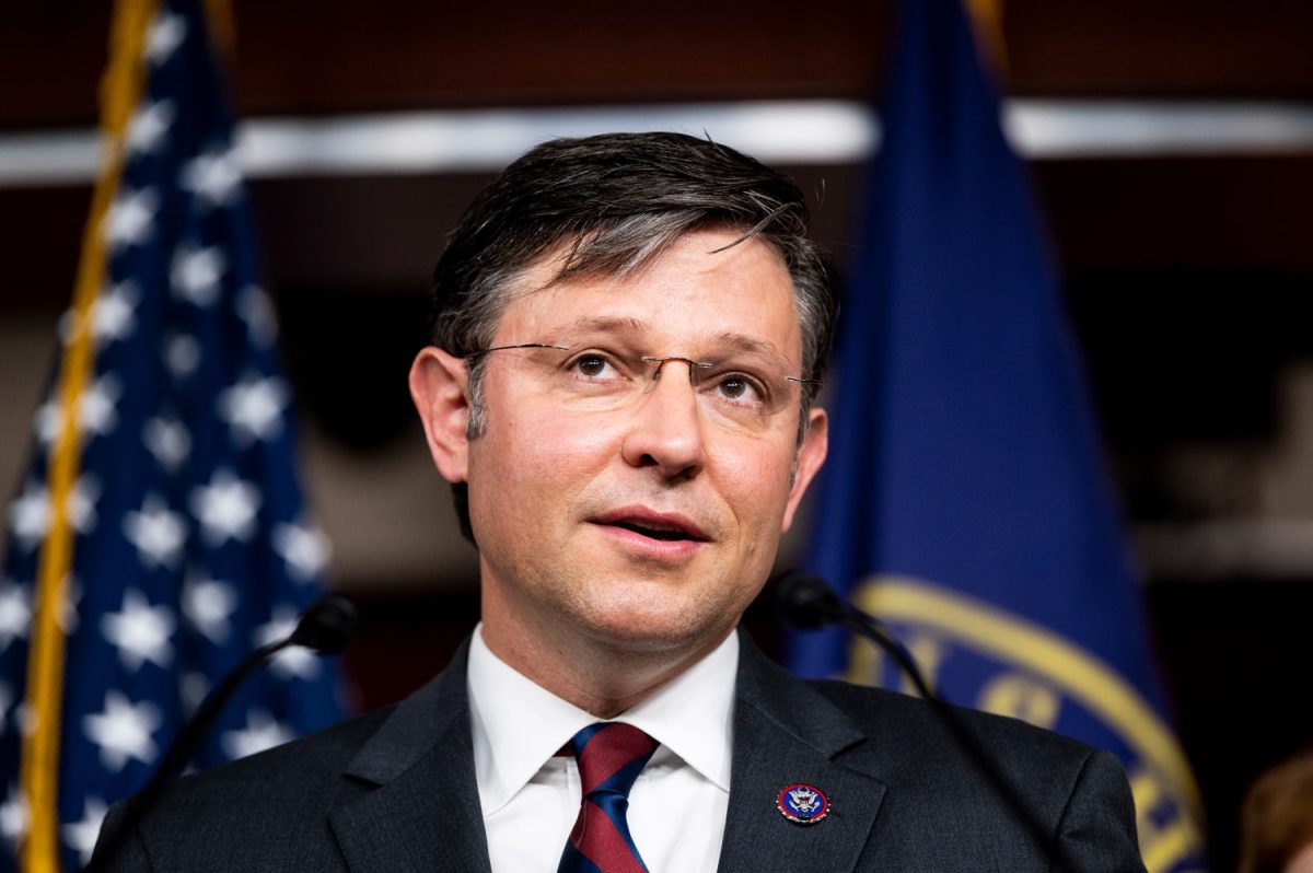 Mike Johnson respinge cererea administrației Biden de a include 24 de miliarde de dolari pentru ajutoarele legate de Ucraina. „Avem un președinte ales recent și vom aștepta să urmăm direcția noii comenzi”