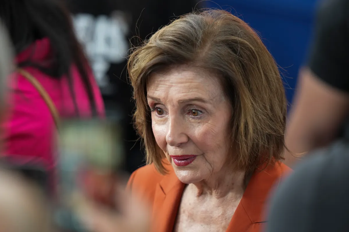 Nancy Pelosi, fosta preşedintă democrată a Camerei Reprezentanţilor, a fost spitalizată în Europa