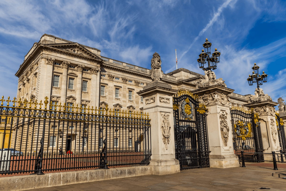 Petrecere a personalului Casei Regale britanice încheiată cu o bătaie. Palatul Buckingham deschide o anchetă