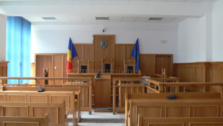 Un bărbat din Iași riscă să ajungă după gratii, la 5 ani după ce a fost prins la furat de vecinul său. Acum este acuzat de tentativă de omor, după ce păgubitul a decedat