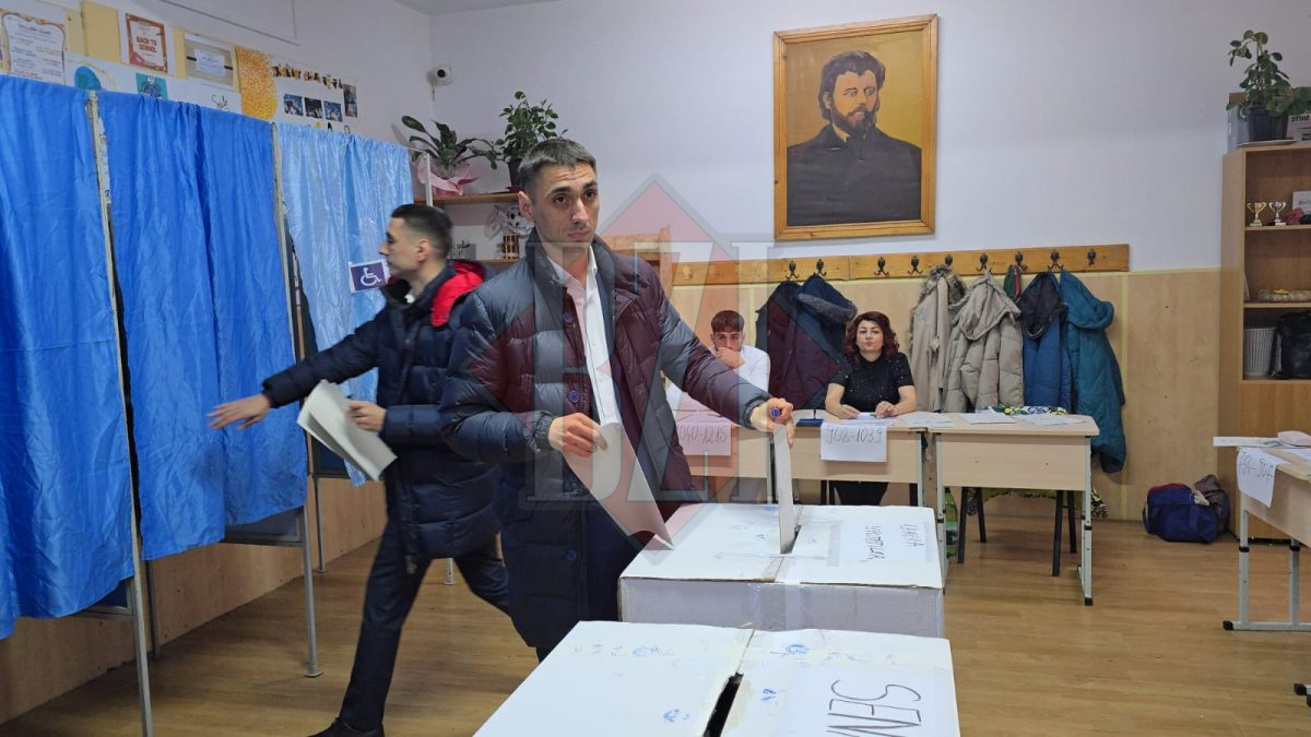 Ștefan Tanasă, candidat USR la Camera Deputaților, și-a exercitat dreptul la vot pentru alegerile parlamentare 2024