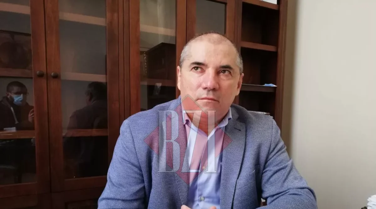 Vasile Pușcașu le dă replica celor de la USR: ”AUR este pentru ieșeni, din 5 proiecte pe care le fluturați în fața cetățenilor tot noi trebuie să le votăm.”