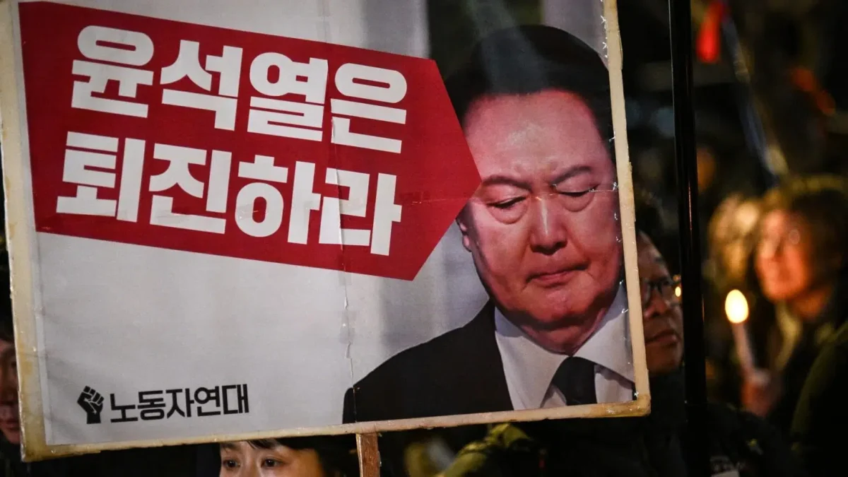 Președintele Yoon Suk Yeol, vizat de acuzații de „rebeliune” după ce a impus legea marțială