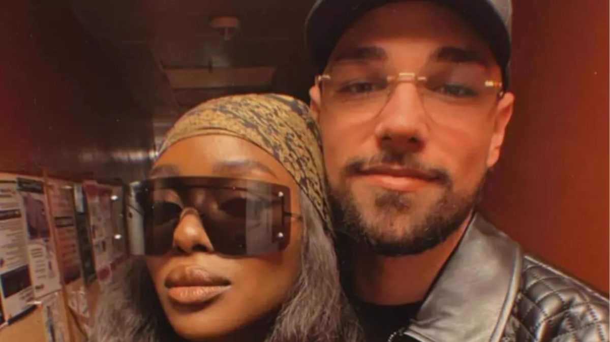Naomi Hedman l-a pozat pe Andrew Barabancea, în pat. Lui Florin Ristei nu o să-i placă deloc