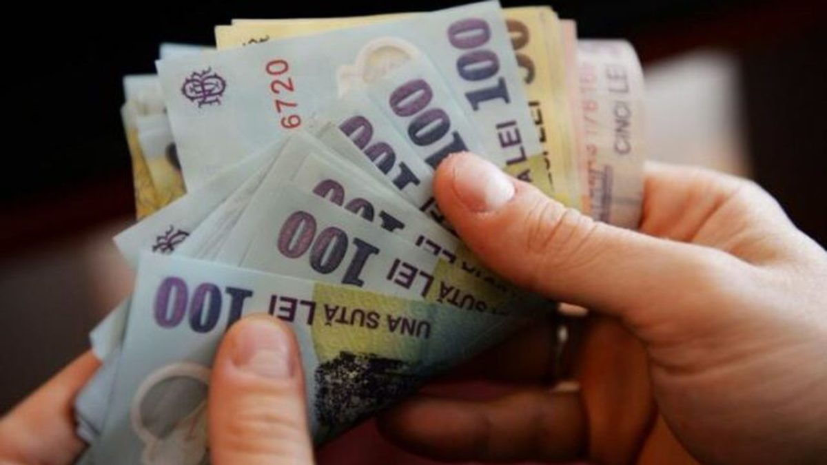 Modificări în Codul Fiscal. Parinții care vor fi exceptaţi de la supraimpozitarea contractelor part-time