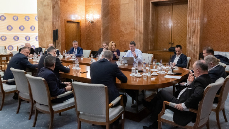 PSD nu și-a dorit niciodată să guverneze cu USR, dar nici USR nu și-ar fi dorit cu adevărat să intre în viitoarea coaliție. „Băi, de ce nu faceți singuri coaliția?”