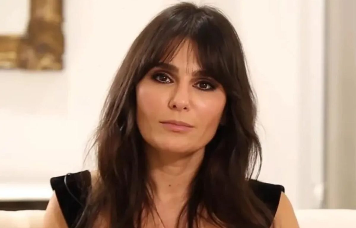 Gemenele Danei Budeanu au împlinit frumoasa vârstă de 20 de ani. Maria și Dana sunt leite mama lor