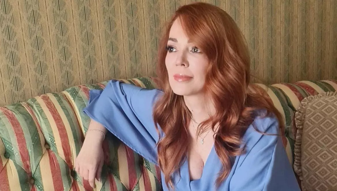 Florentina Fântânaru a rămas puternică deși viața a lovit-o crunt. Prezentatoarea are un fiu în vârstă de 19 ani