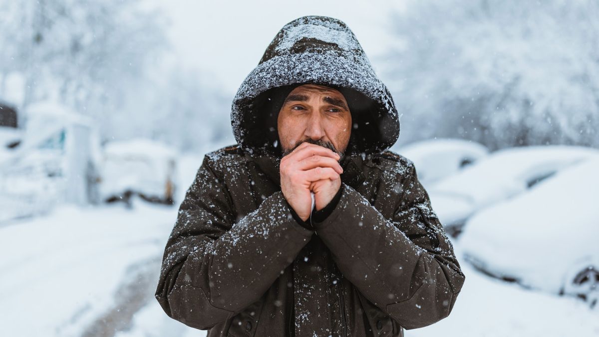 Informare meteo: intensificări ale vântului și polei. Ce zone vor fi afectate