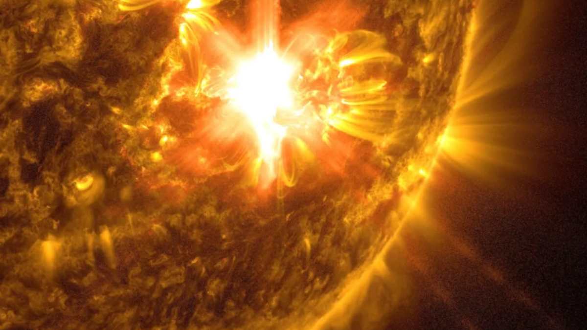 Furtuna solară masivă va lovi Pământul săptămâna aceasta! Sunt posibile perturbări ale comunicațiilor