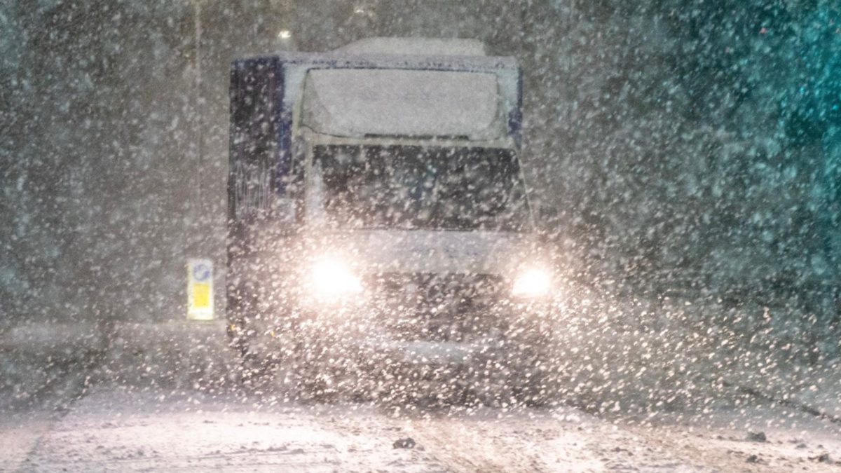 Alertă meteo: Ploi, polei și ninsori abundente în aceste zone din țară