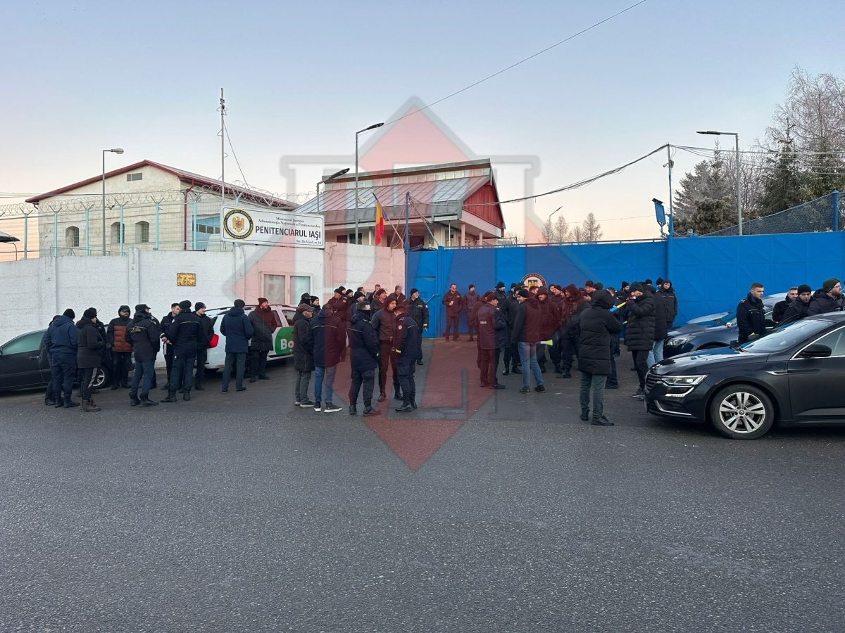 Protest la Penitenciarul Iași! Angajații sunt nemulțumiți din cauza neplății orelor suplimentare