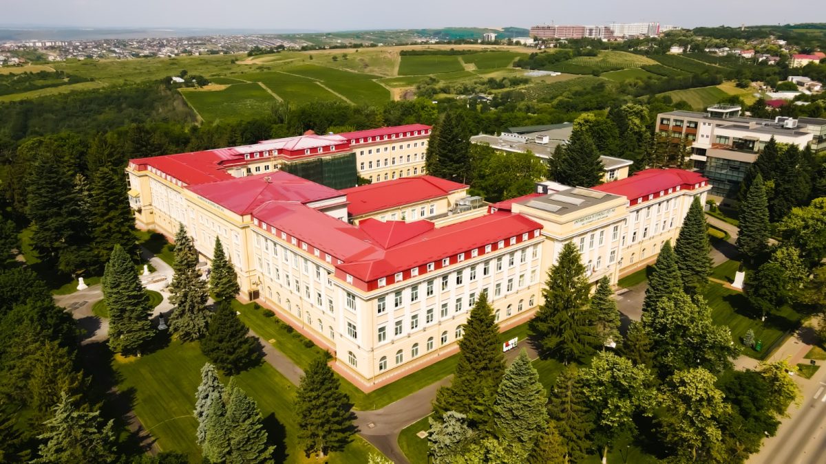 Proiecte de cercetare importante câștigate de trei tinere cadre didactice ale USV Iași