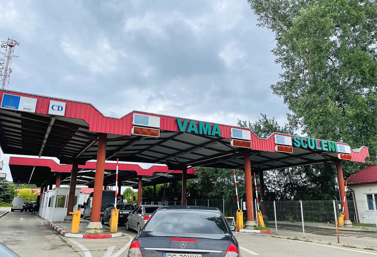 Scandal de corupție la frontiera Sculeni! Vameși și polițiști din Iași, acuzați că favorizau traficul ilegal de mărfuri din Republica Moldova