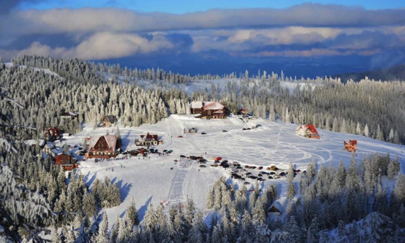 Turiștii iau cu asalt această zonă spectaculoasă din România! Cei care ajung aici rămân fără cuvinte