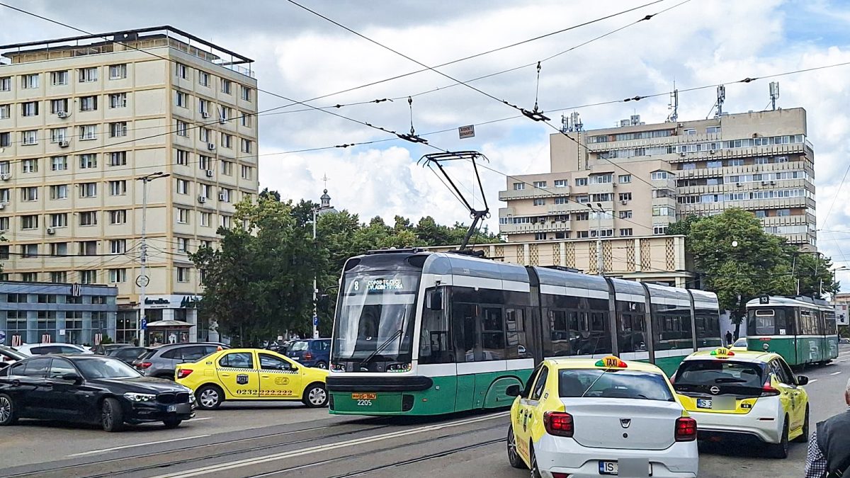 Angajări la Compania de Transport Public Iași. Ce posturi vacante sunt