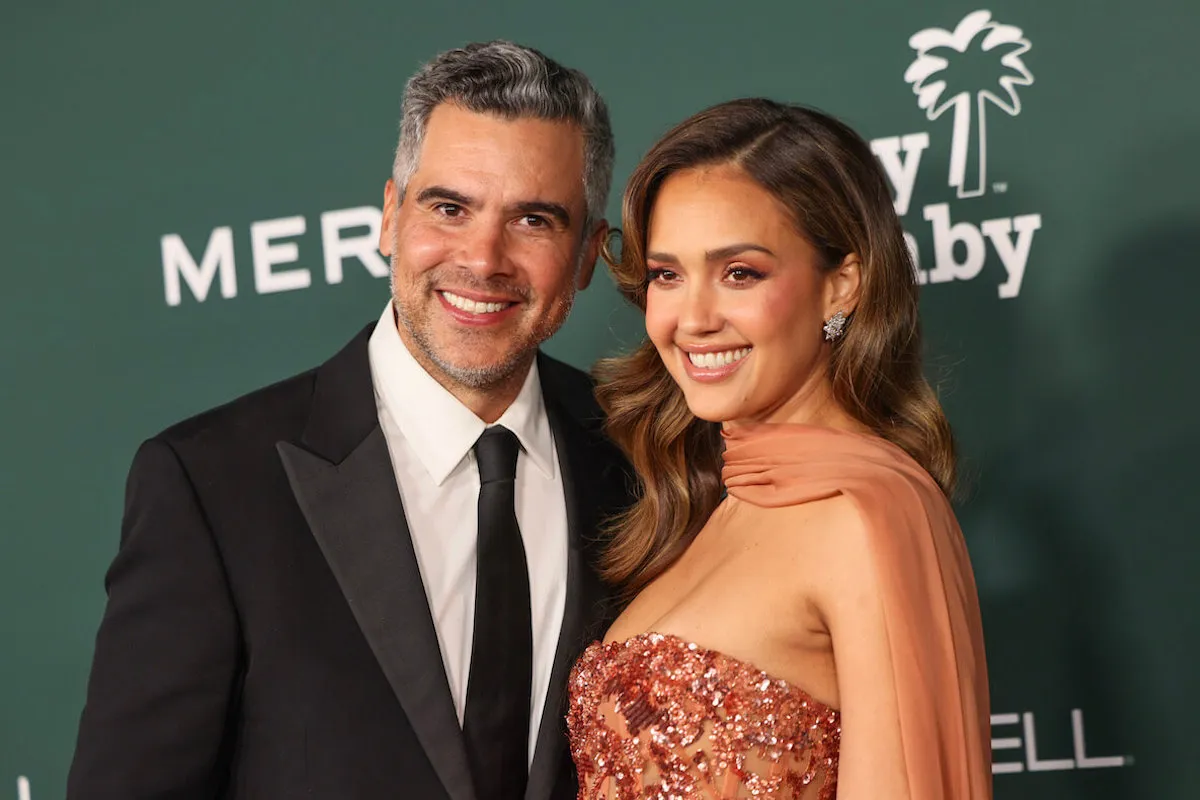 Jessica Alba și Cash Warren divorțează după aproape 17 ani de căsnicie: „Un nou capitol…”