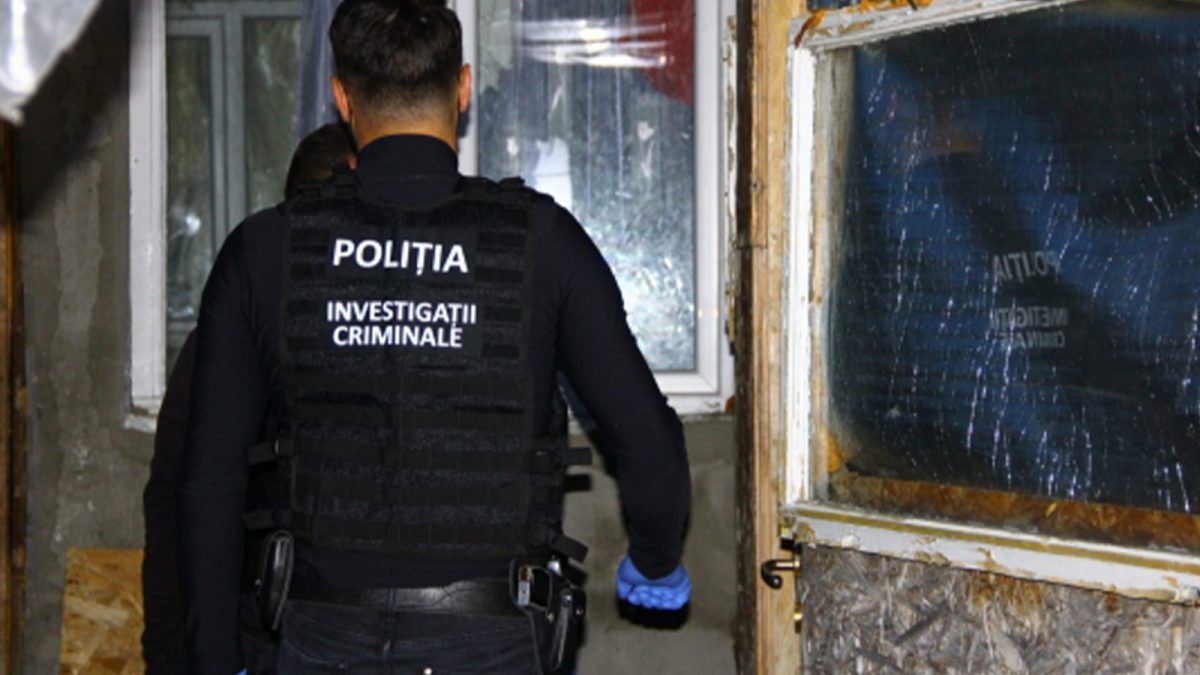 Individul din Răducăneni care și-a tăiat soția după Crăciun a fost arestat. Este acuzat de tentativă la omor