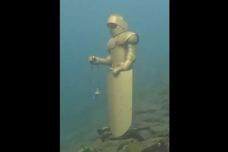 Statuie misterioasă pe fundul lacului Baikal. Controverse și anchetă în Siberia