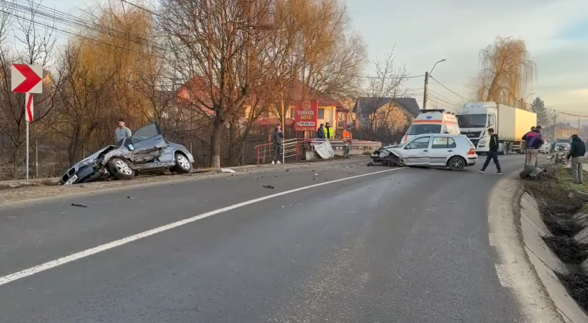 Accident rutier cu victime, în Ciurea! Două autoturisme s-au izbit violent