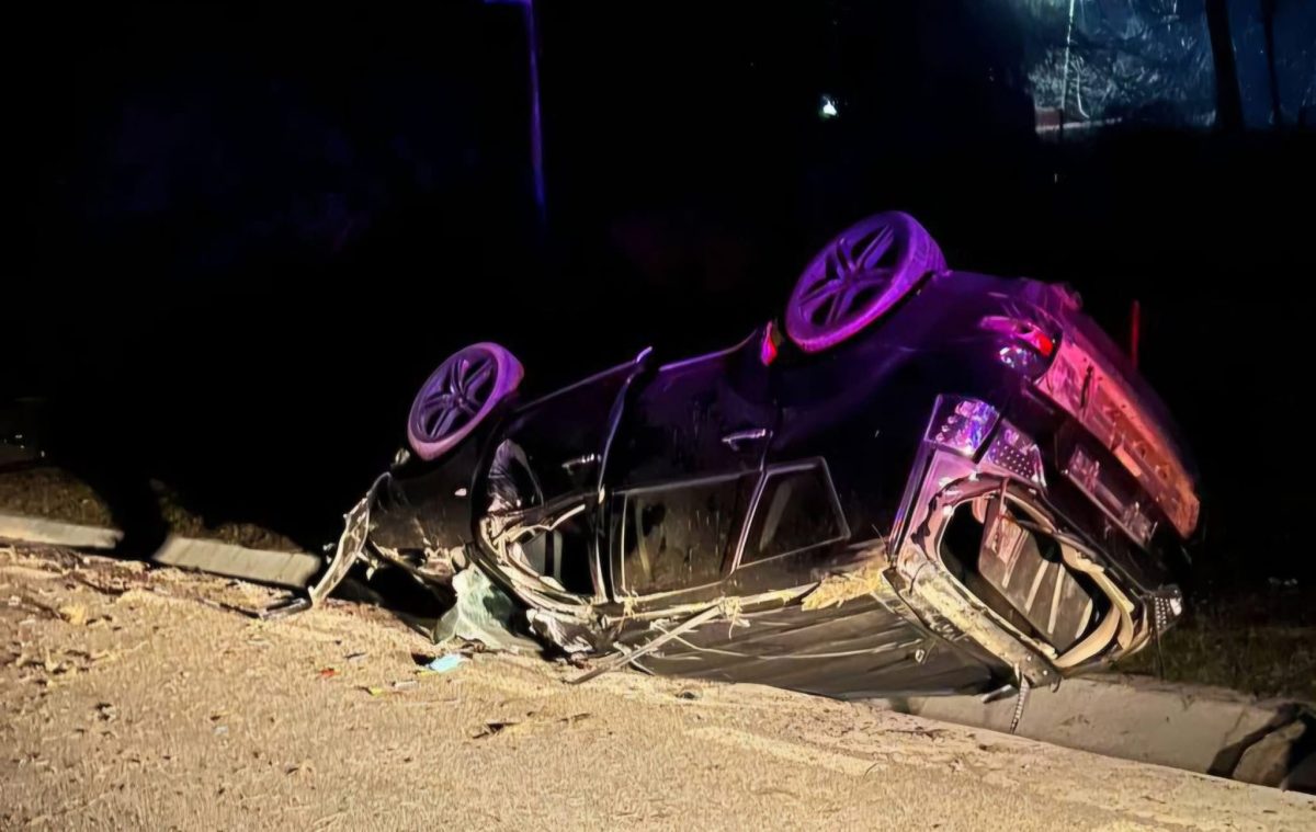 Accident rutier în Tg. Frumos! Un autoturism s-a răsturnat