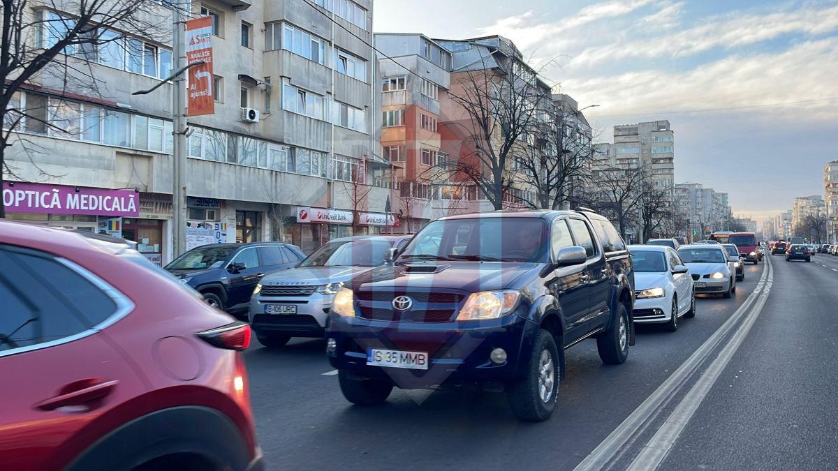 Atenție, șoferi! Trafic îngreunat în zona Păcurari din Iași