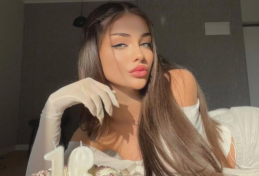 Andreea Bostănică își face un cadou de 20.000 de euro! Brățara pierdută de Crăciun este din nou la încheietura ei