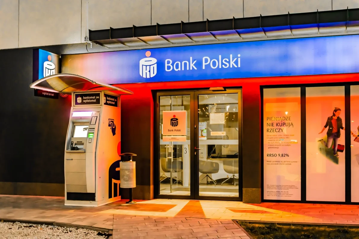 Panică pe piața bancară din România, după ce PKO Bank Polski își face debutul în 2025