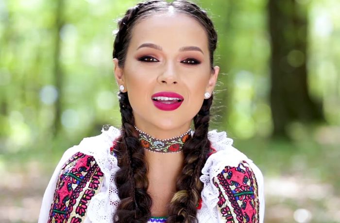Vlăduța Lupău face un pas important după nașterea celui de-al doilea băiat! Care este decizia artistei
