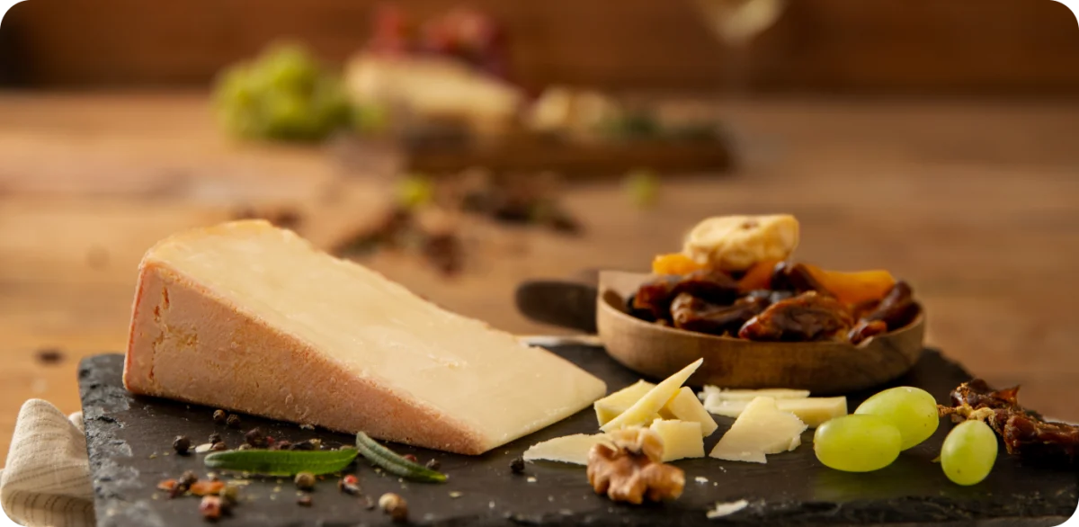 Brânza Raclette, un deliciul cu aromă intensă care te va uimi. Cum să alegi cel mai bun sortiment pentru rețetele tale