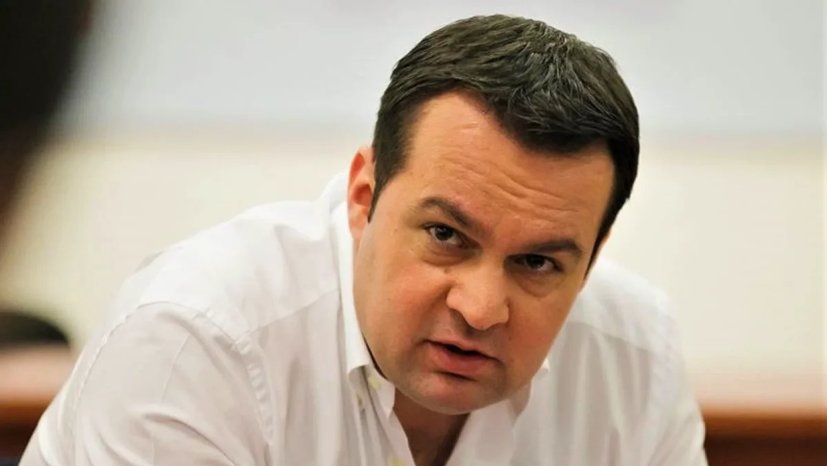 Cătălin Cherecheș scapă de procesul penal pentru purtare abuzivă, dar trebuie să plătească daune consilierului pe care l-a insultat