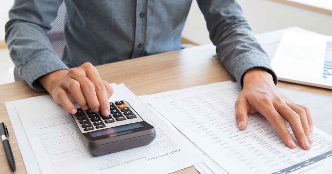 Câți bani poți împrumuta de la bancă, în funcție de venitul pe care îl ai. Regula pe care puțini români o cunosc 
