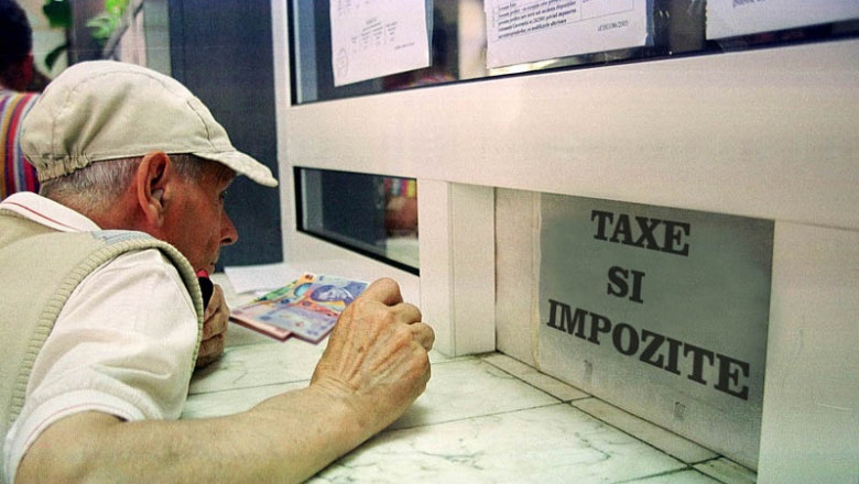 Taxă lunară pentru cei care stau la bloc sau la casă! Câți bani vor scoate din buzunare proprietarii