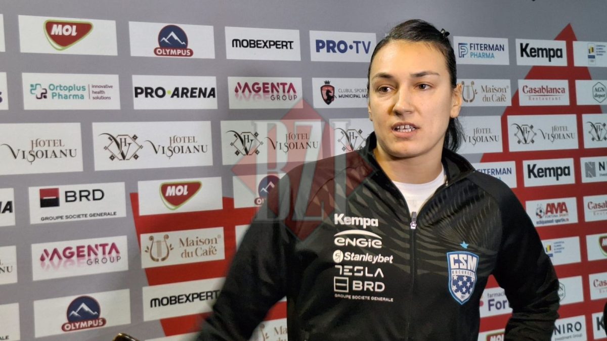 Sute de oameni au venit la Sala Polivalentă sa o vadă pe Cristina Neagu. Iată ce a spus sportiva despre primirea de la Iași