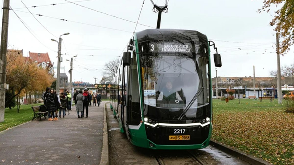 O cursă normală cu tramvaiul, în Iași, s-a transformat într-un coșmar pentru vatman! La două ore după ce a terminat programul, a ajuns în fața polițiștilor
