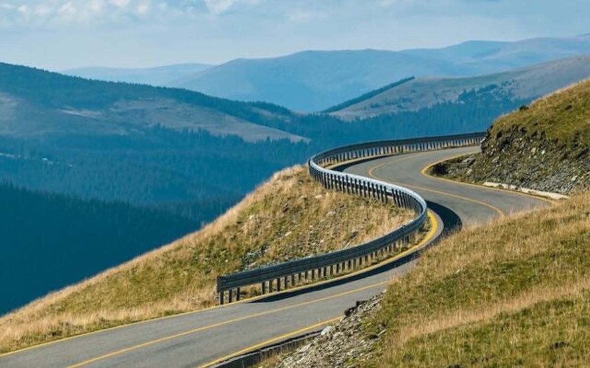 De unde se poate urca pe Transalpina? O călătorie spectaculoasă în inima Munților Parâng