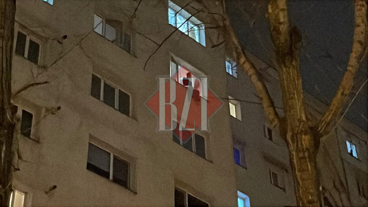 Este alertă în municipiul Iași! O femeie amenință că se aruncă de la etaj – LIVE VIDEO, UPDATE: Tânăra a fost salvată