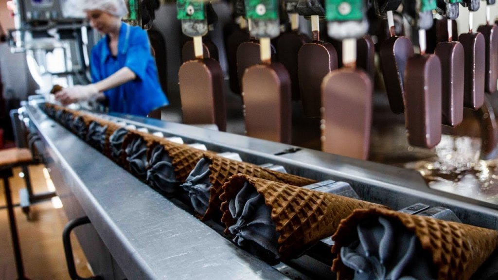Se închide o fabrică faimoasă de înghețată din Europa! Producția se mută în România