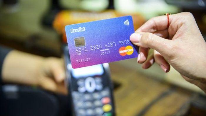O nouă fraudă în rândul clienților Revolut! Cum sunt păcăliți românii