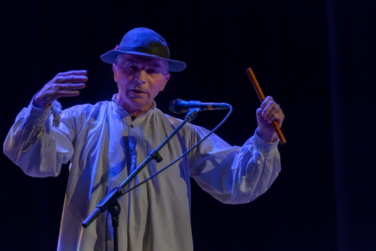 Artistul Grigore Leşe a ajuns la spital de urgență! I s-a făcut rău la scurt timp după ce a susţinut un recital